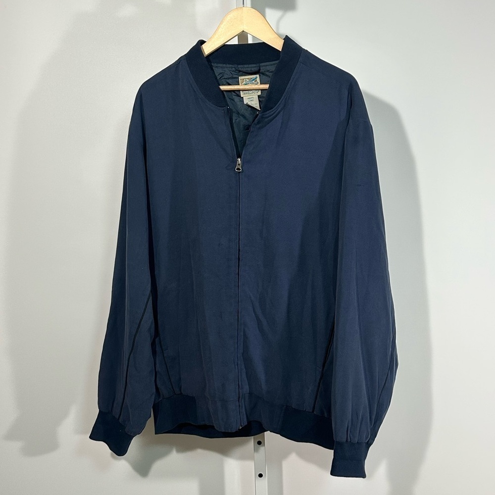 TravelSmith 100% Silk Bomber Jacket – Men’s Long L (Navy)